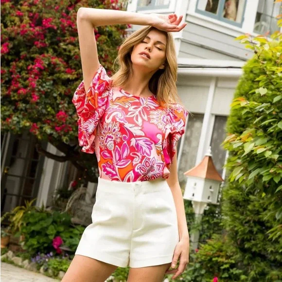 Perfect THML floral satin puff sleeve top medium - Picture 2 of 11